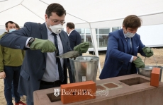 Глеб Никитин заложил первый камень в основание крупнейшего в России образовательного центра - «Школы 800»