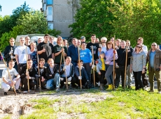 Студенты ЗАМТ: субботники &ndash; наша традиция