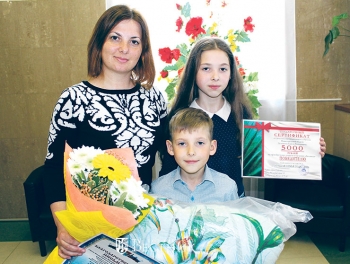 Ю.А. Воробьёва, дочь Нелли и сын Николай