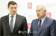 Глеб Никитин обсудил с Вагитом Алекперовым перспективы сотрудничества по созданию НОЦ